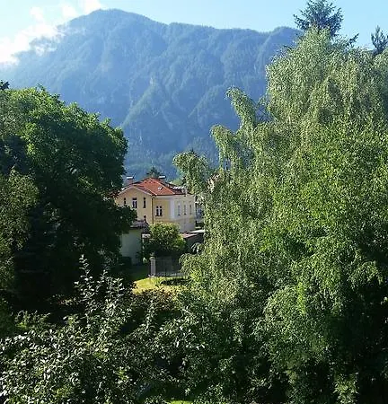 Holiday Apartment *
